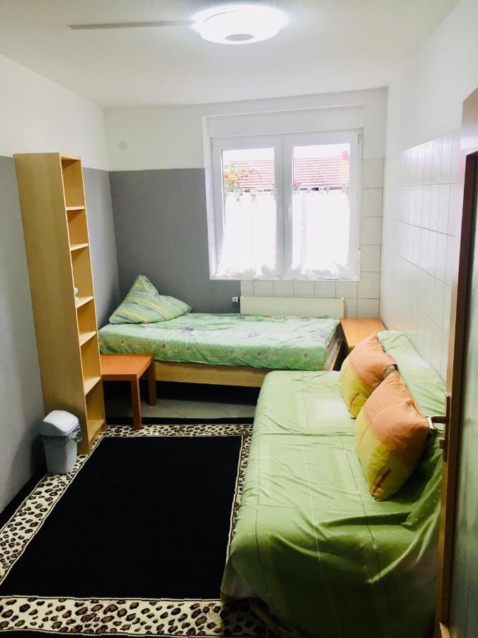 Gaestezimmer I Neo2 Apartment Staufenberg  Bagian luar foto